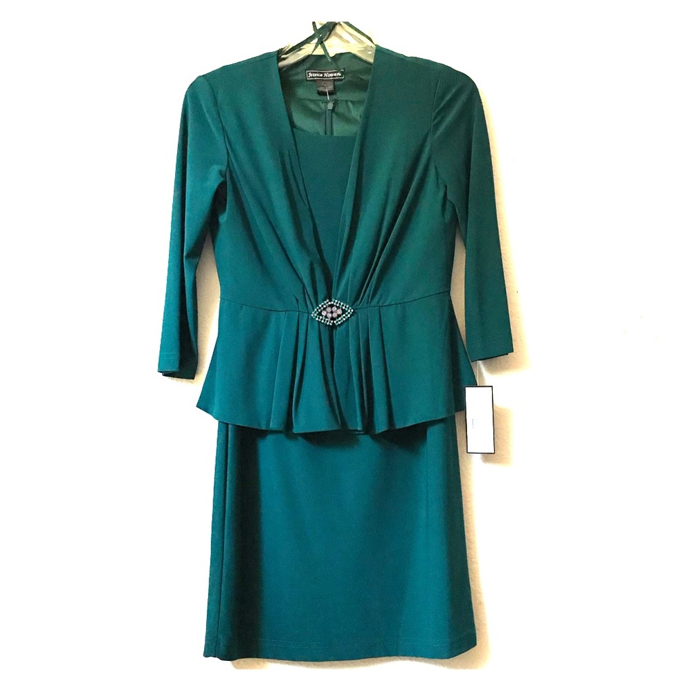 Jessica Howard Two Pieces Jacket Dress Set with Jeweled Closer Size 4P